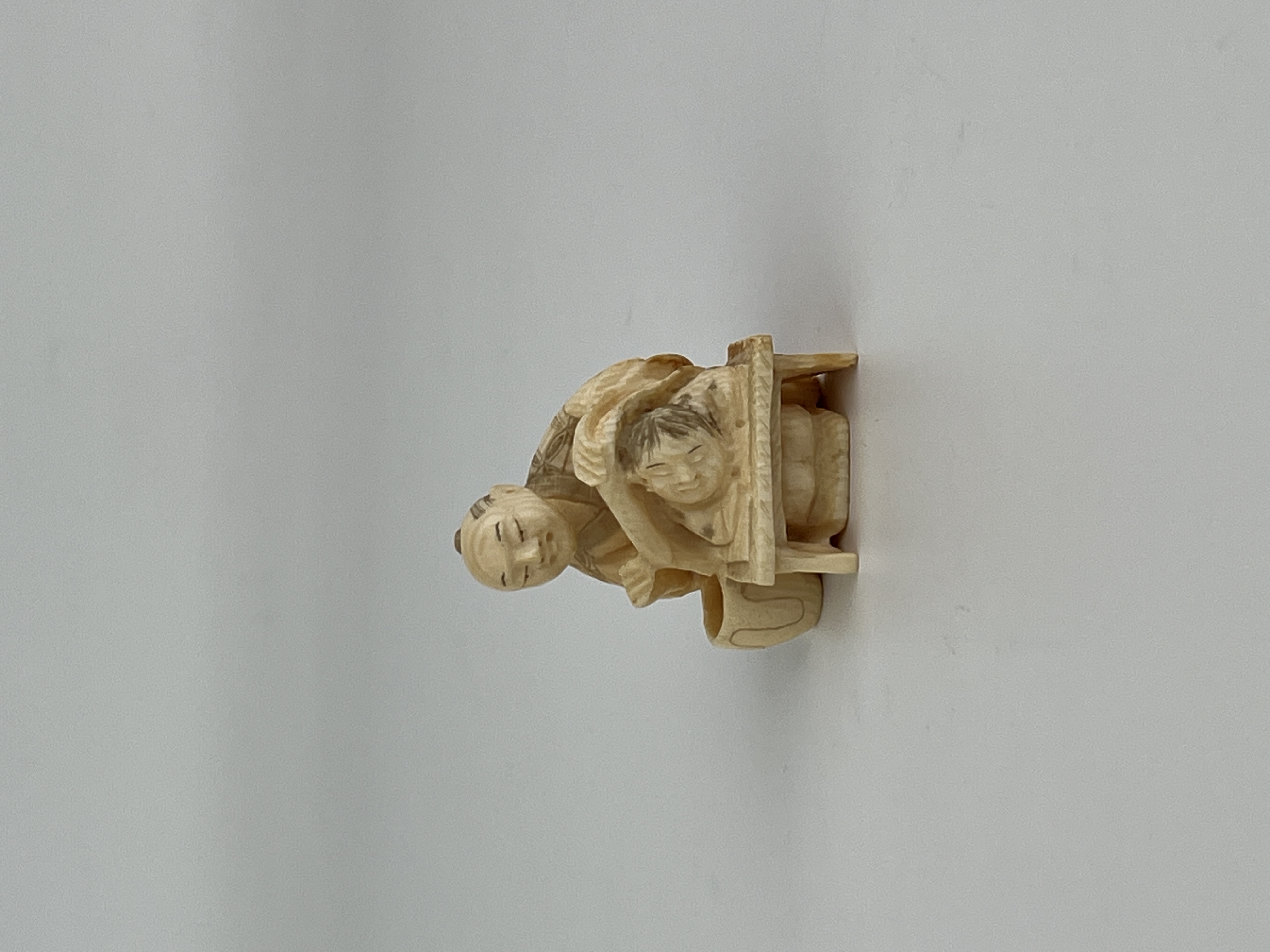 Нэцке N°10